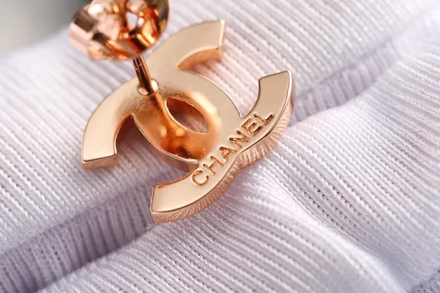 Chanel CC Logo Pavé Crystal Stud Earrings 5