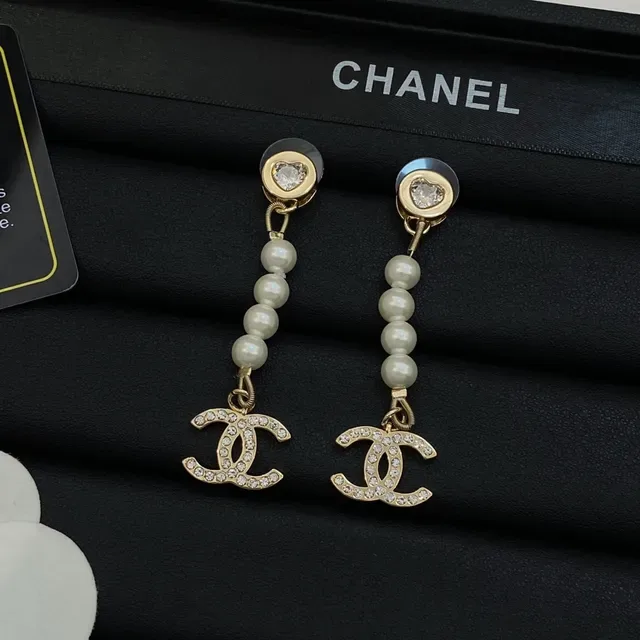 Chanel CC Logo Pérola e Cristal Coração Brincos Pendentes 5