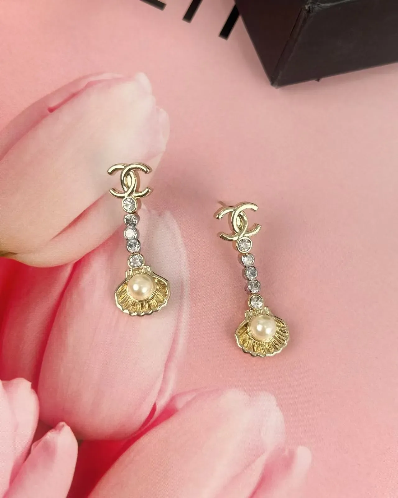 Chanel CC Logo Shell Pearl Crystal Drop Earrings 4