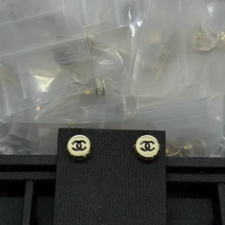 Chanel CC Logo Stud Silver Black Round Metallic Earrings
