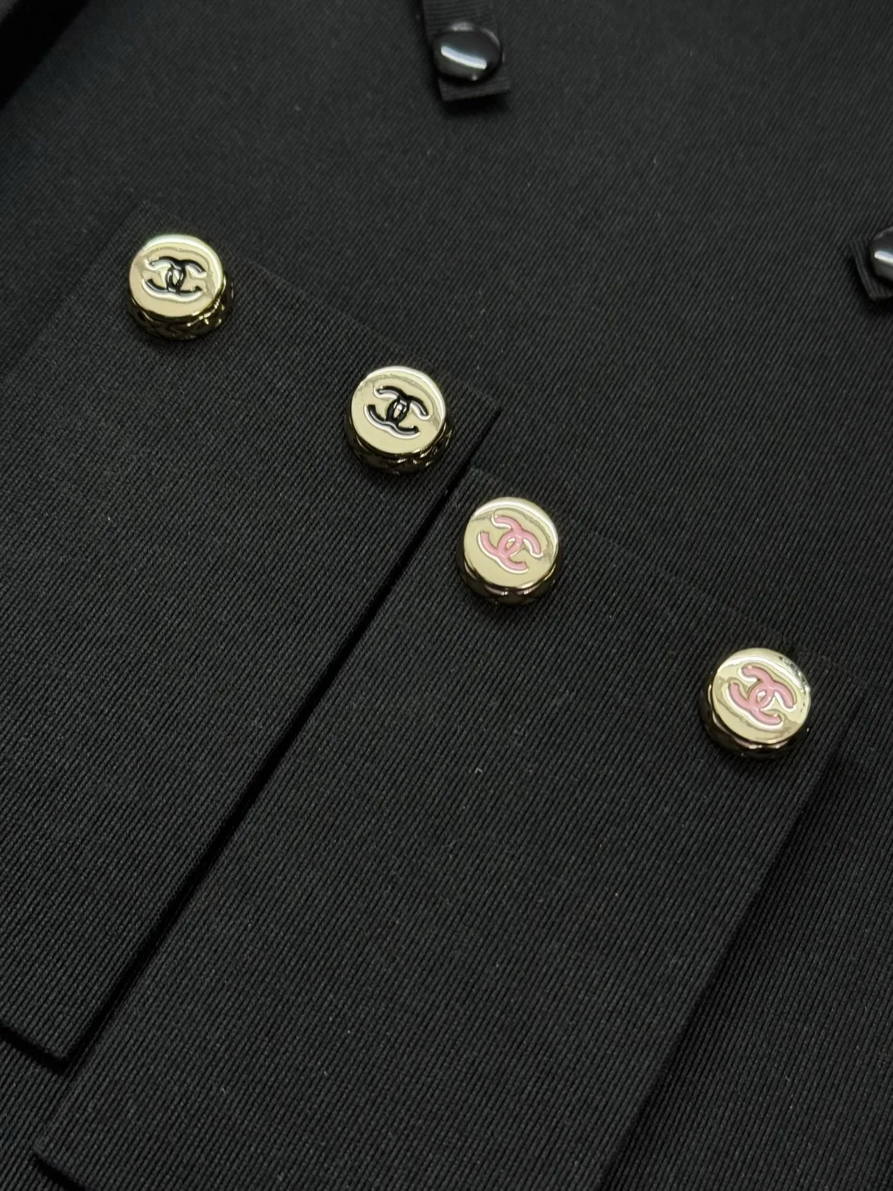 Chanel CC Logo Stud Silver Black Round Metallic Earrings 5