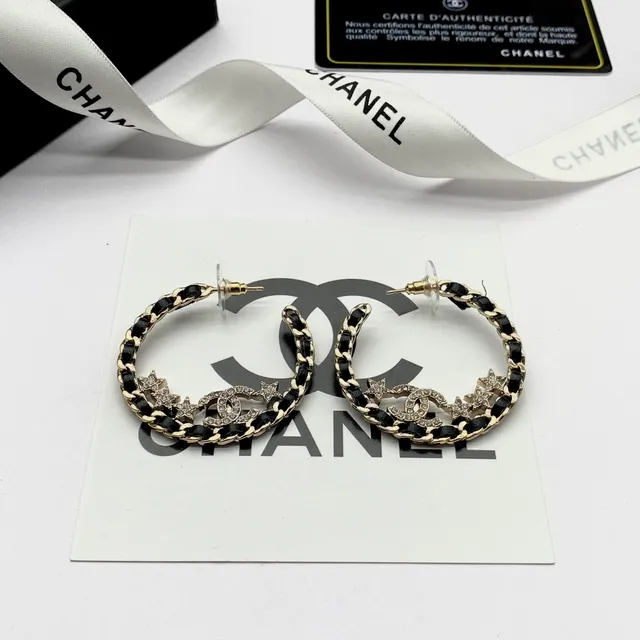 Chanel CC Star Brincos Aros Preto Dourado Corrente de Elos Pavé Cristal Logo 3