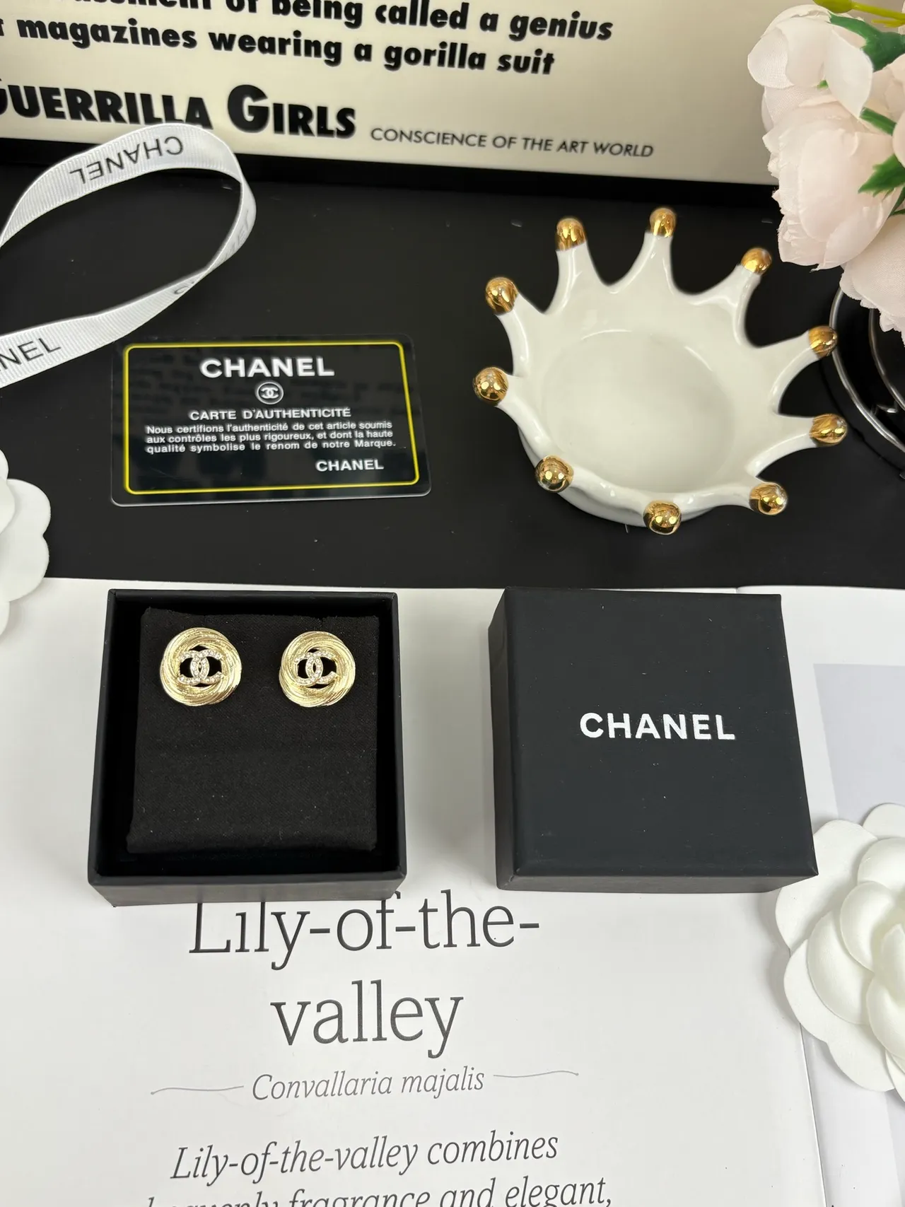 Chanel Gold Black Circular Stud Concentric Coil Design Earrings 4