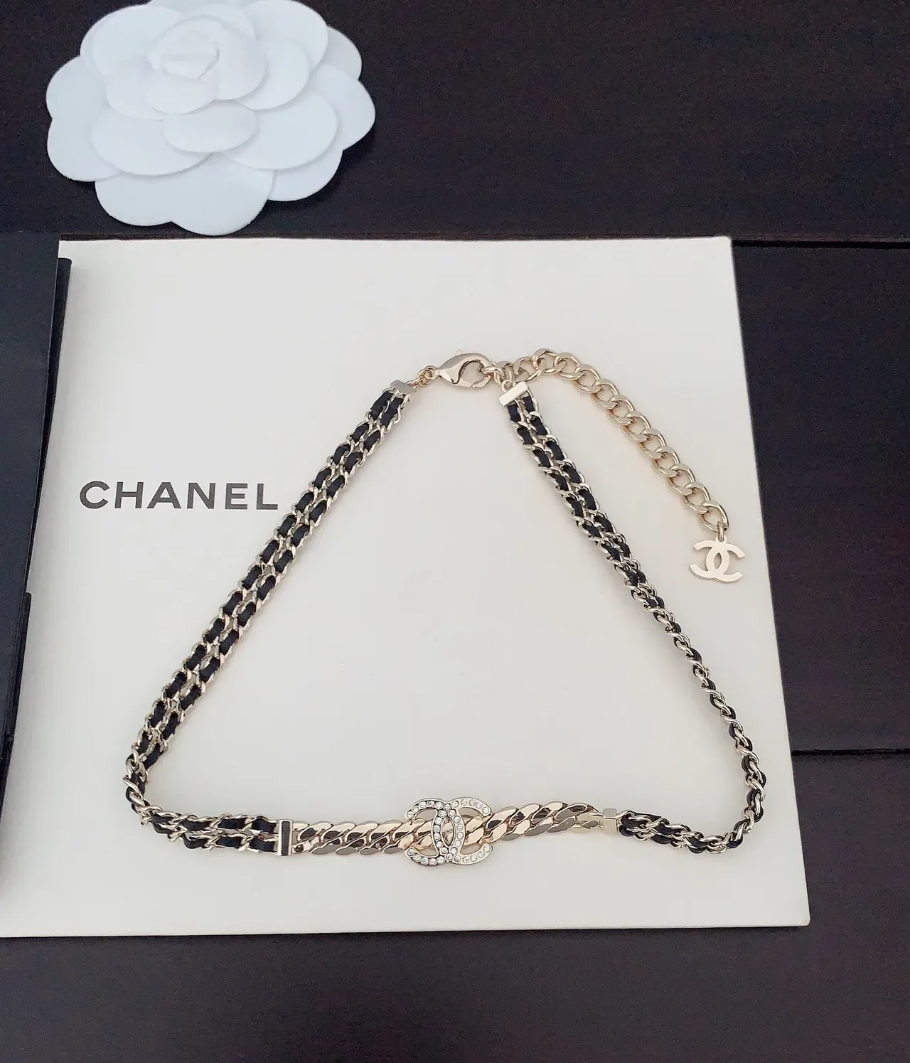 Chanel Bracelet Or Noir Métal Cuir Entrelacé 4