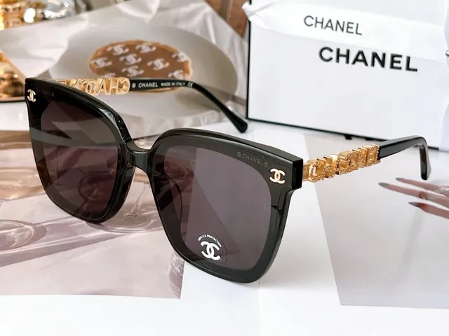 Chanel 灰银方形醋酸纤维镜框水晶镶嵌太阳镜腿 9