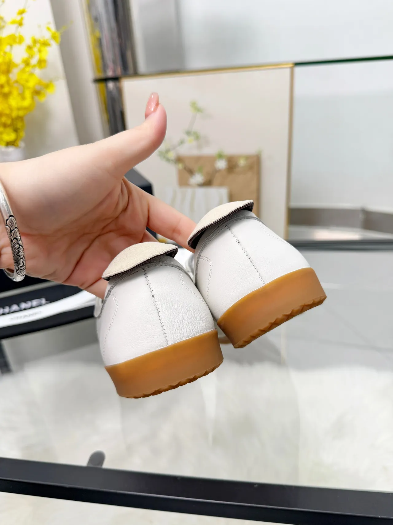 Chanel Lifestyle Sneaker White Brown Stitched Interlocking CC Logo Mixed Leather And Suede Upper Lifestyle Sneakers 3