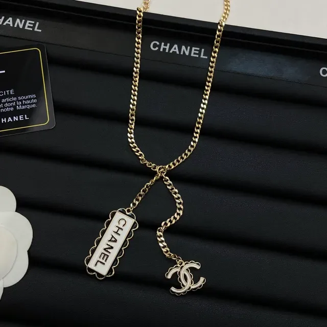 Chanel Logo Pendant Gold White Curb Chain Enamel Necklace 4