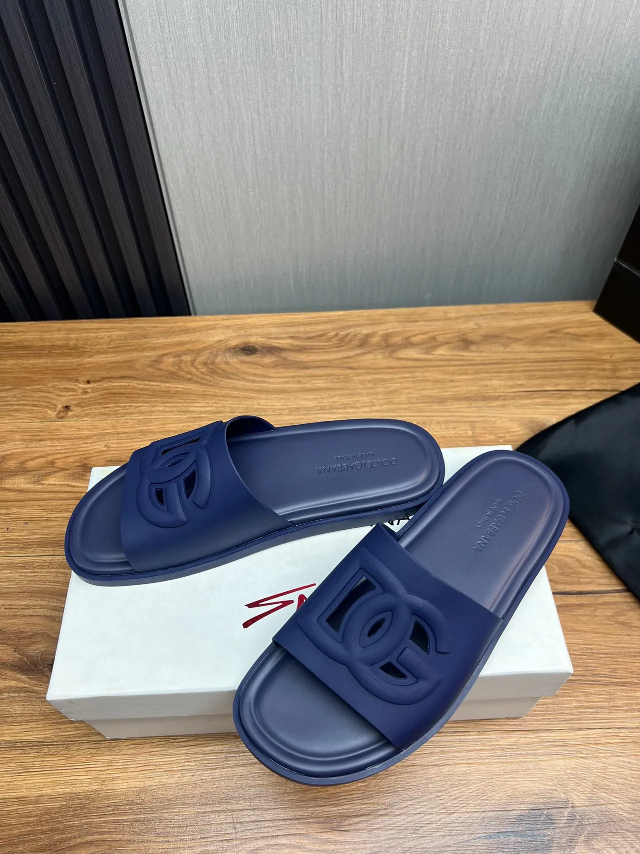 Chanel Navy Molded Rubber Logo-Cutout Strap Slippers 3