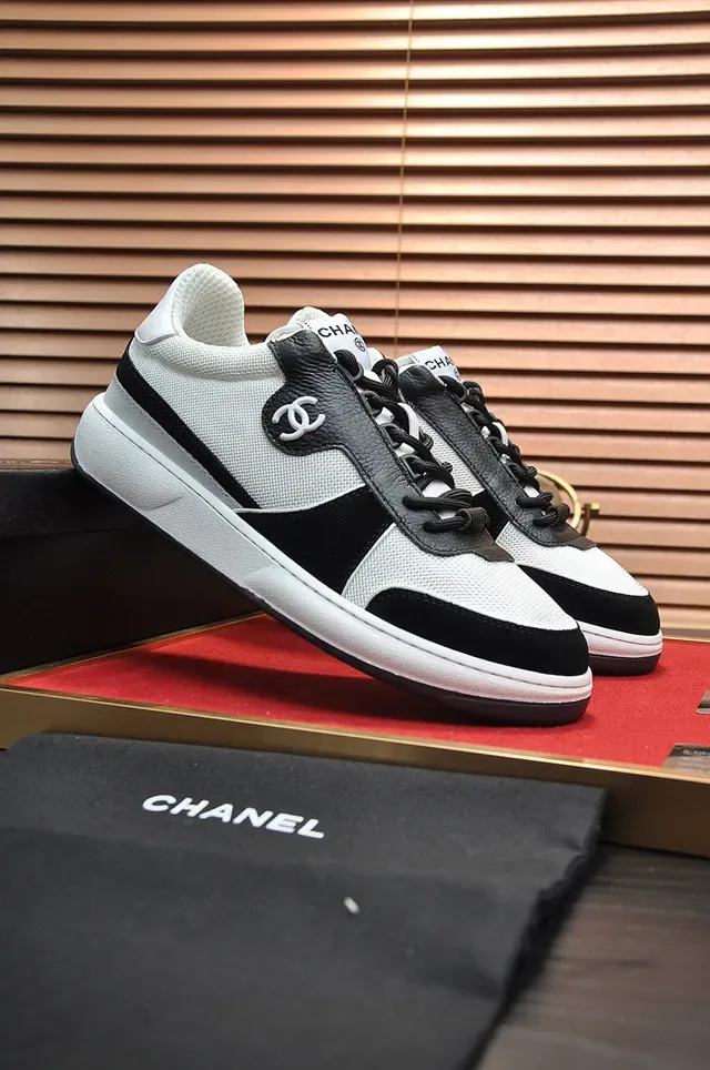 Chanel Panelled Logo Low-Top Lifestyle Sneakers 8