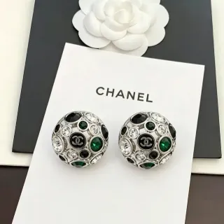 Chanel Pavé क्रिस्टल गोलाकार Stud चांदी बहुरंगी कर्णफूल