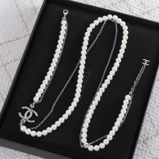 Chanel 珍珠和链 CC Logo 双股项链