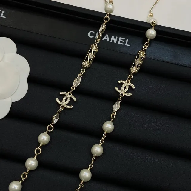 Chanel Perles et Cristal Motif CC Collier 4