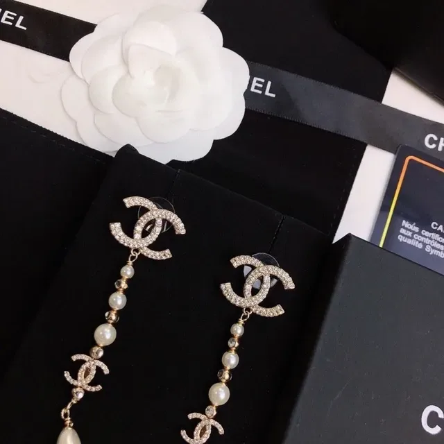 Chanel Pearl and Crystal Drop Earrings 8