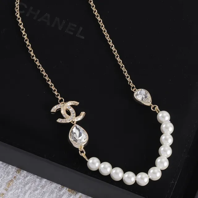 Chanel Pearl and Crystal Waist Chain Fashion Belt Bag 3