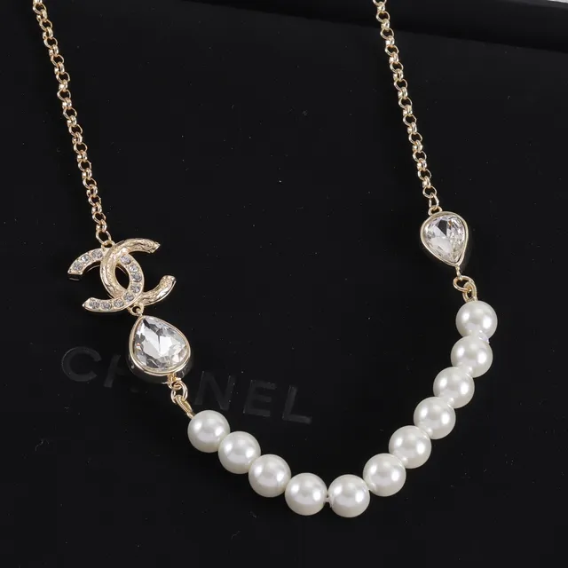 Chanel Pearl and Crystal Waist Chain Fashion Belt Bag 4