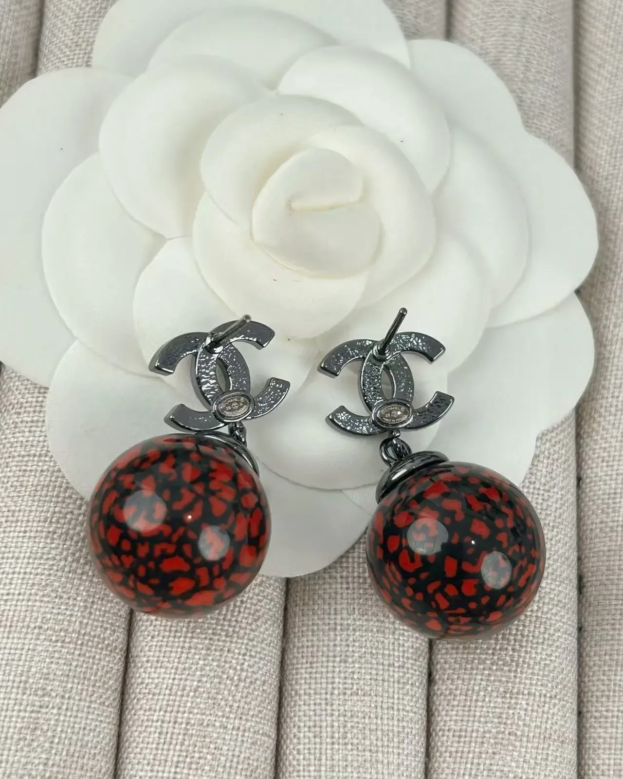 Chanel Red Black CC Logo Motif Crystal-Encrusted Earrings 2