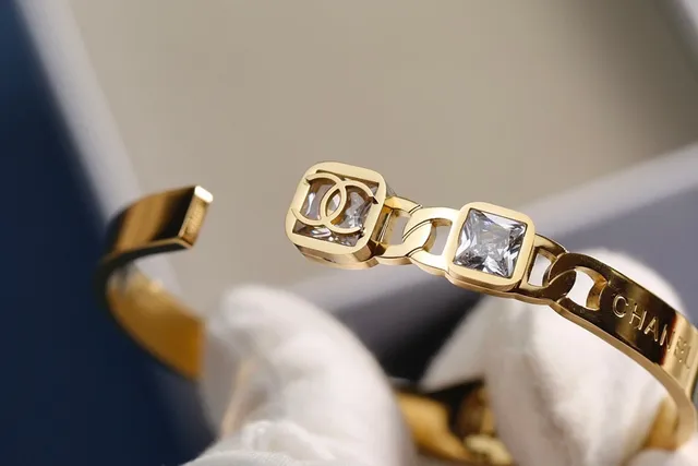 Chanel Square-Link Crystal CC Bangle Bracelets 6