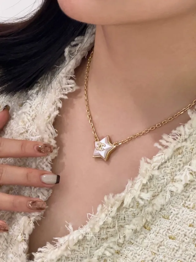 Chanel Star Pendant Gold-Tone Necklace 2