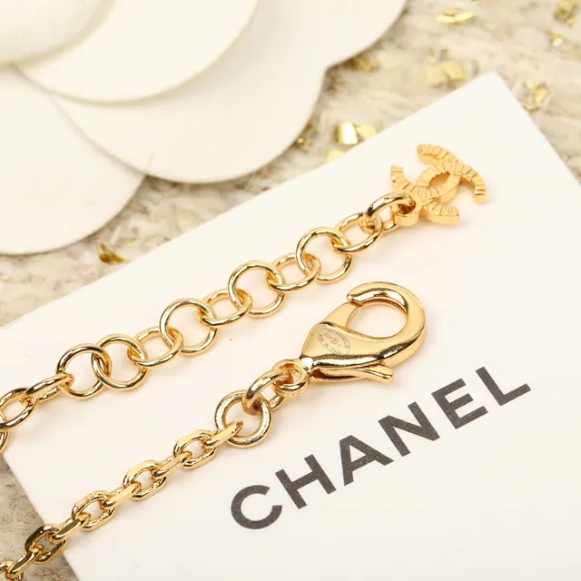 Chanel Star Pendant Gold-Tone Necklace 3
