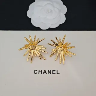 Chanel Sunburst CC Logo 金调星爆耳环