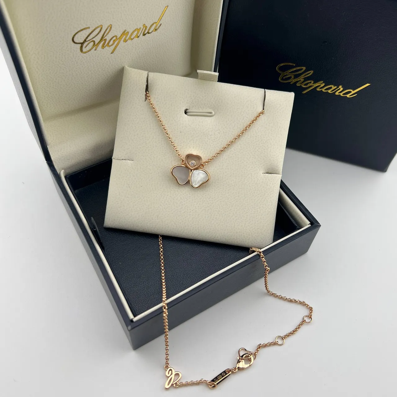 Collier triple-cœur pendentif en chaîne d'or rose rouge Chopard Happy Hearts 5