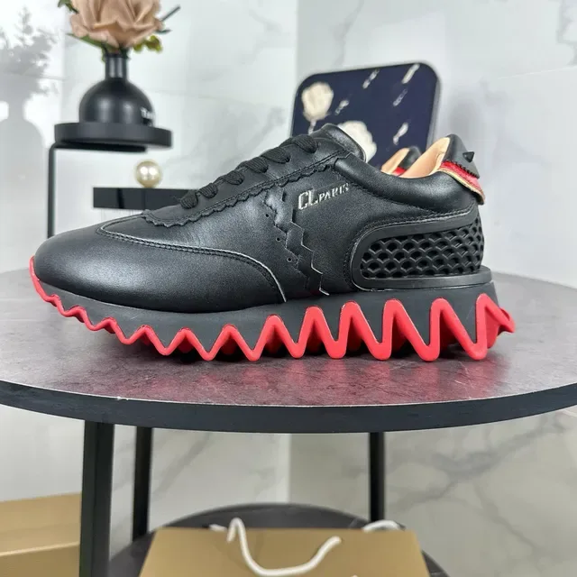 Christian Louboutin Sneaker Preto Vermelho Couro Superior Sola Ondulada Sneakers Lifestyle 2