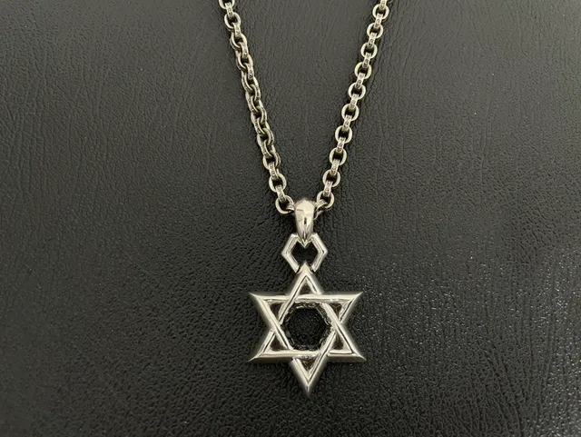 Chrome Hearts Pendentif Gothique Collier en Métal Argenté 7
