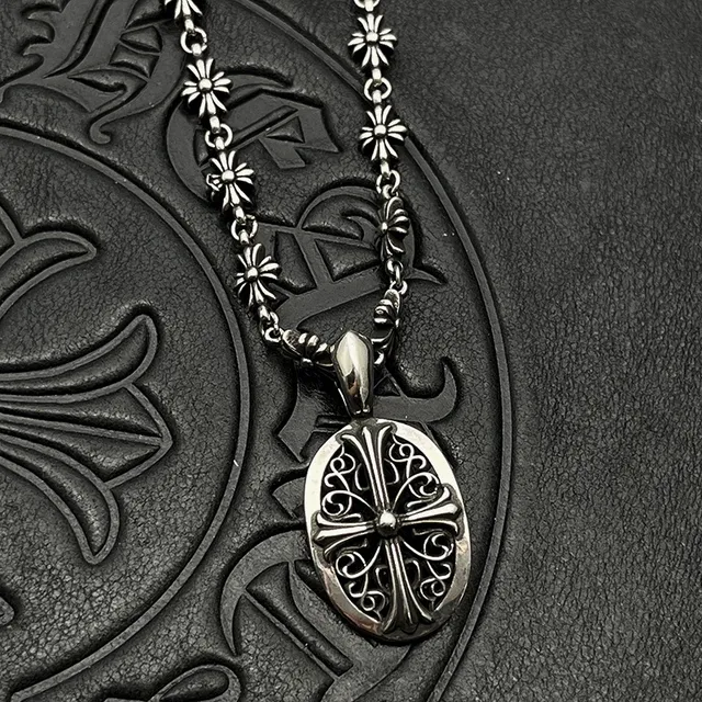 Chrome Hearts Collier à motif de croix en filigrane orné en argent 3