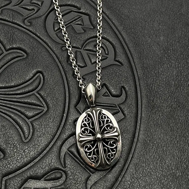 Chrome Hearts Collier à motif de croix en filigrane orné en argent 4