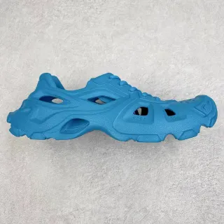 Crocs Classic Clog Blue Molded Foam Clog