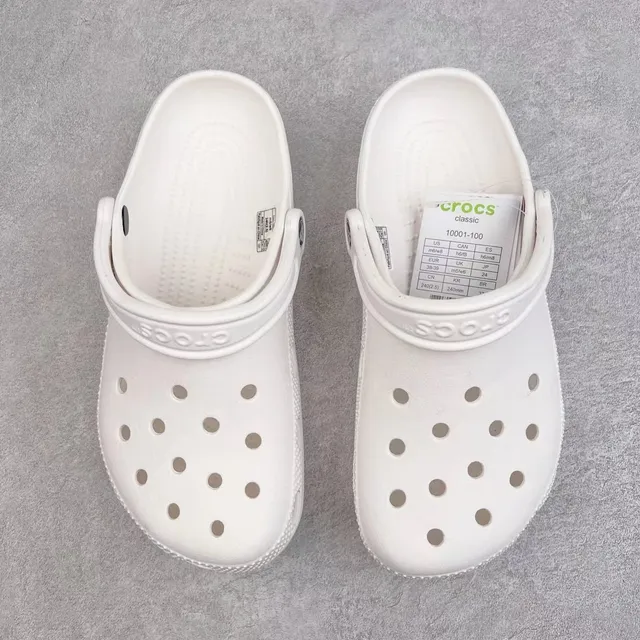 Crocs Classic Clog White Molded Foam Clog 9