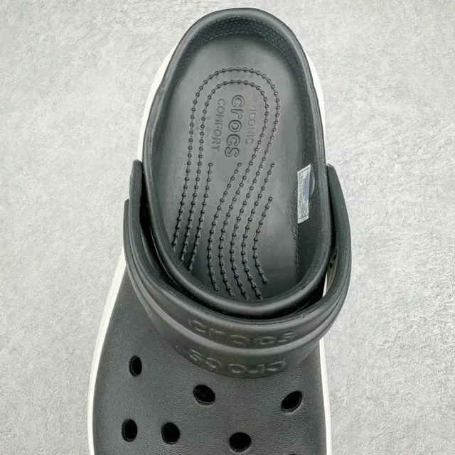 Crocs Echo أسود أبيض منصة قابلة للتعديل حزام قابل للتعديل كلوج 5