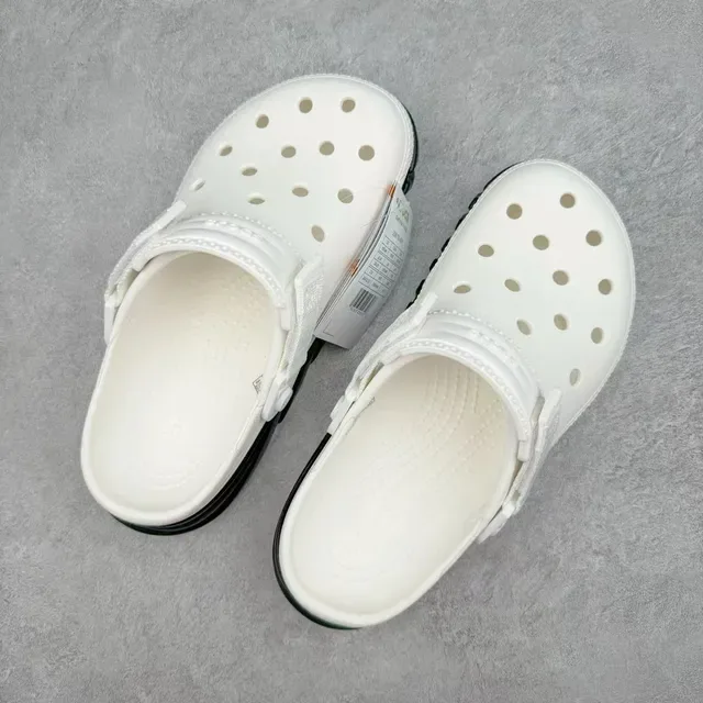 Crocs Echo Clog White and Black Clogs 8