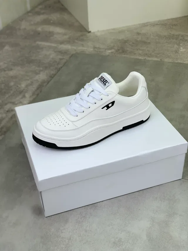 Diesel White Black Leather-Like Upper Perforated Toebox Lifestyle Sneakers 4