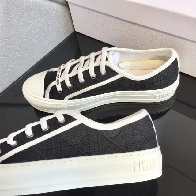 Dior B23 Black and White Canvas Lifestyle Sneakers 3