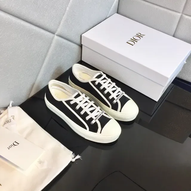 Dior B23 Black and White Canvas Lifestyle Sneakers 4