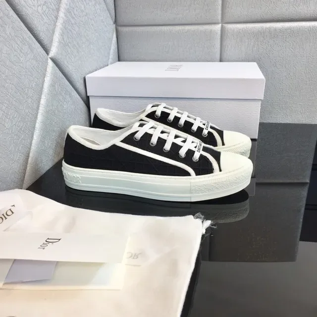 Dior B23 Black and White Canvas Lifestyle Sneakers 5