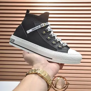 Dior B23 أسود وأبيض High-Top Lifestyle Sneakers