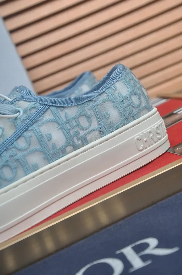 Dior B23 Light Blue Monogram Platform Lifestyle Sneakers 2