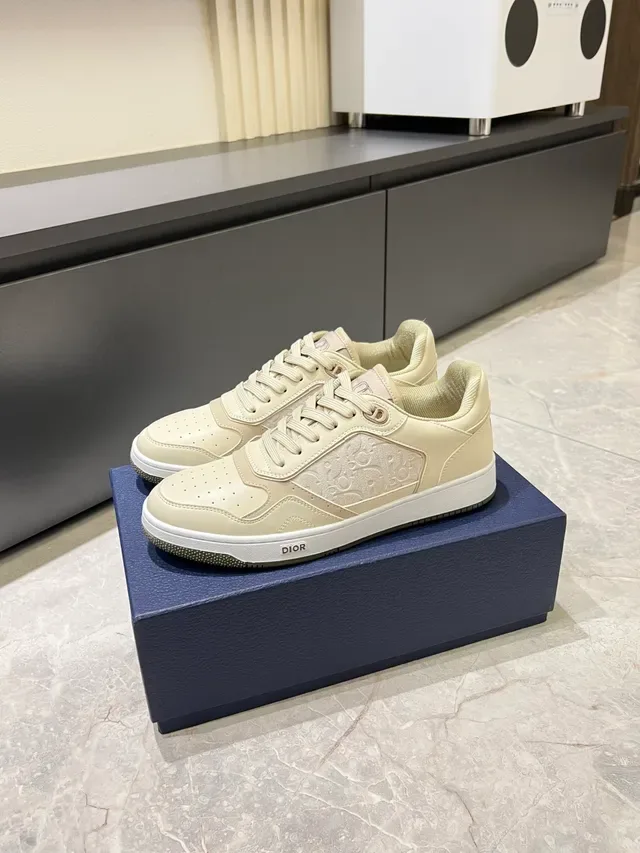 Dior B23 Off-White Leather Lifestyle Sneakers 4