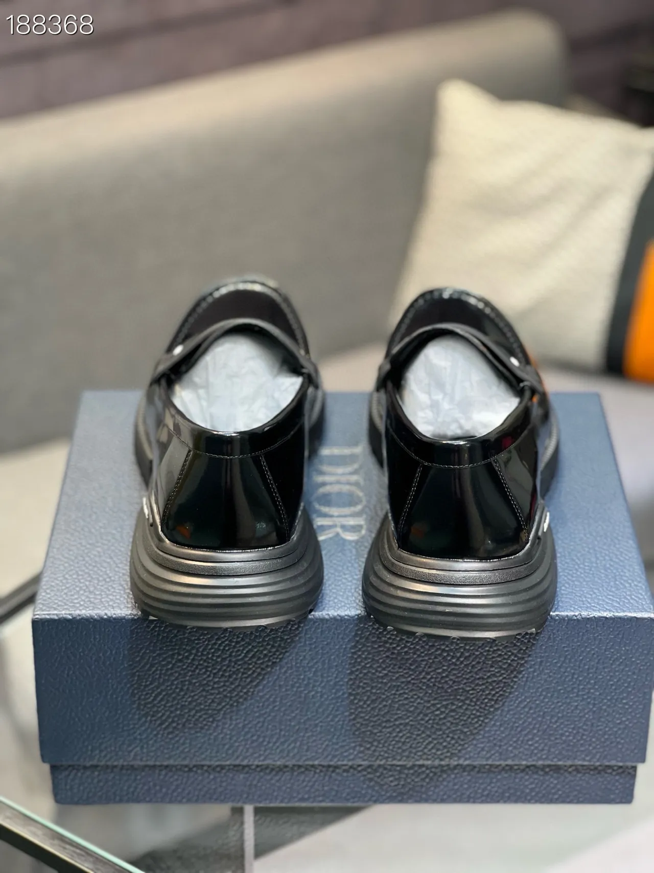Dior B27 Mocassin Cuir Patenté Noir Semelle à Crampons Épaisses 2