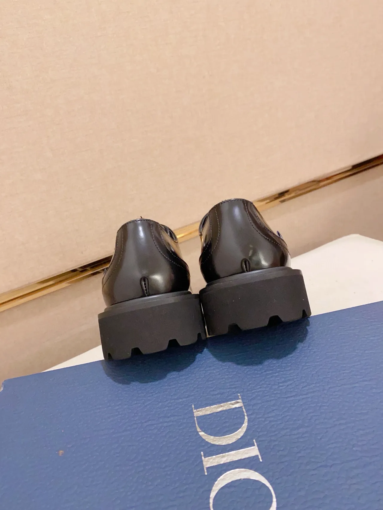 Dior B27 حذاء أكسفورد جلد أسود لامع 3