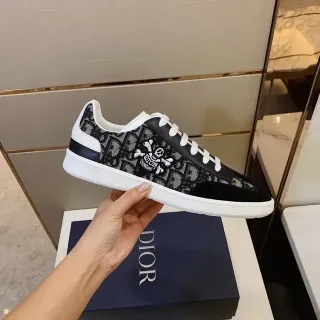 Dior Black White Oblique Monogram Canvas Skull-and-Crossbones Embroidery Lifestyle Sneakers