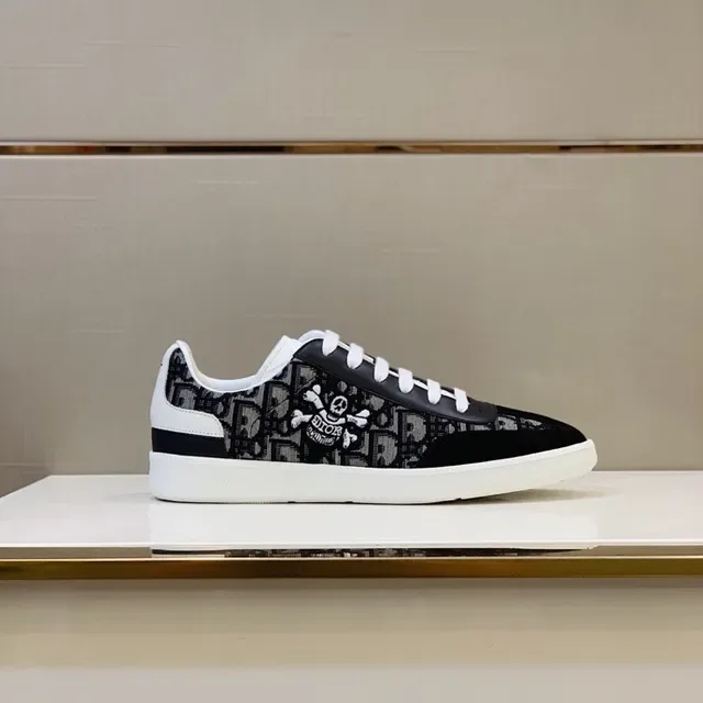 Dior Black White Oblique Monogram Canvas Skull-and-Crossbones Embroidery Lifestyle Sneakers 6