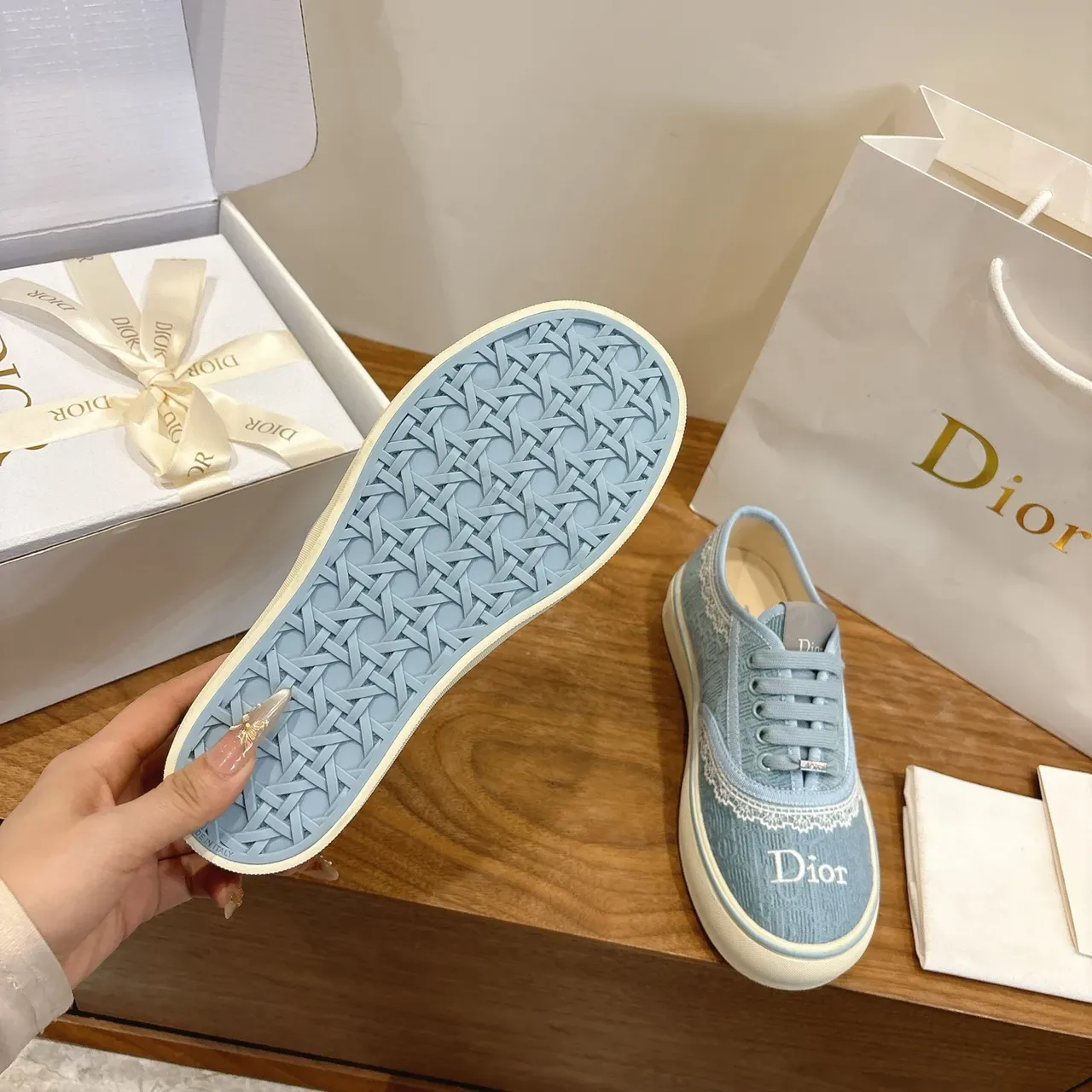Dior Blue White Light Canvas Upper Embroidered Logo Sneakers 2