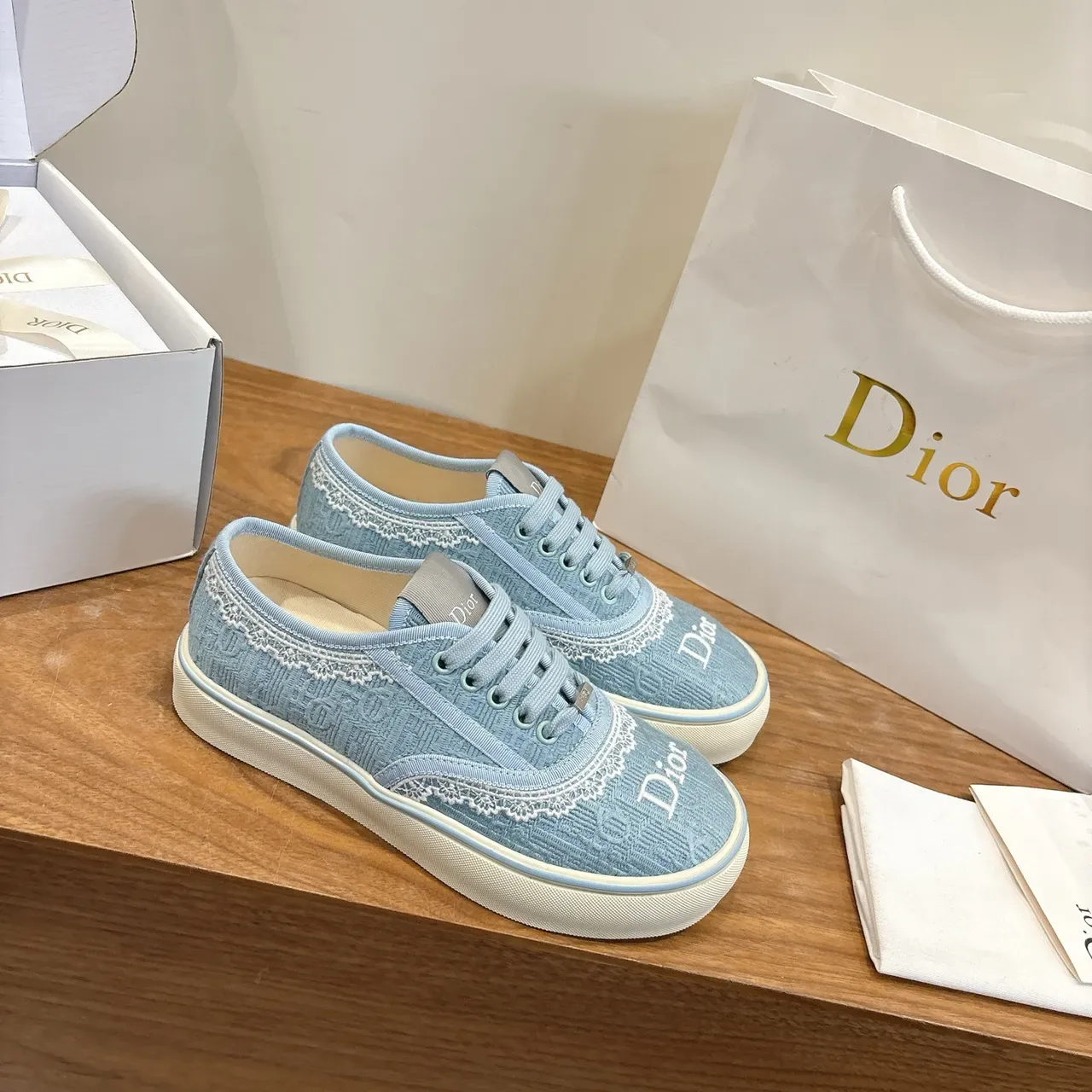 Dior Blue White Light Canvas Upper Embroidered Logo Sneakers 4