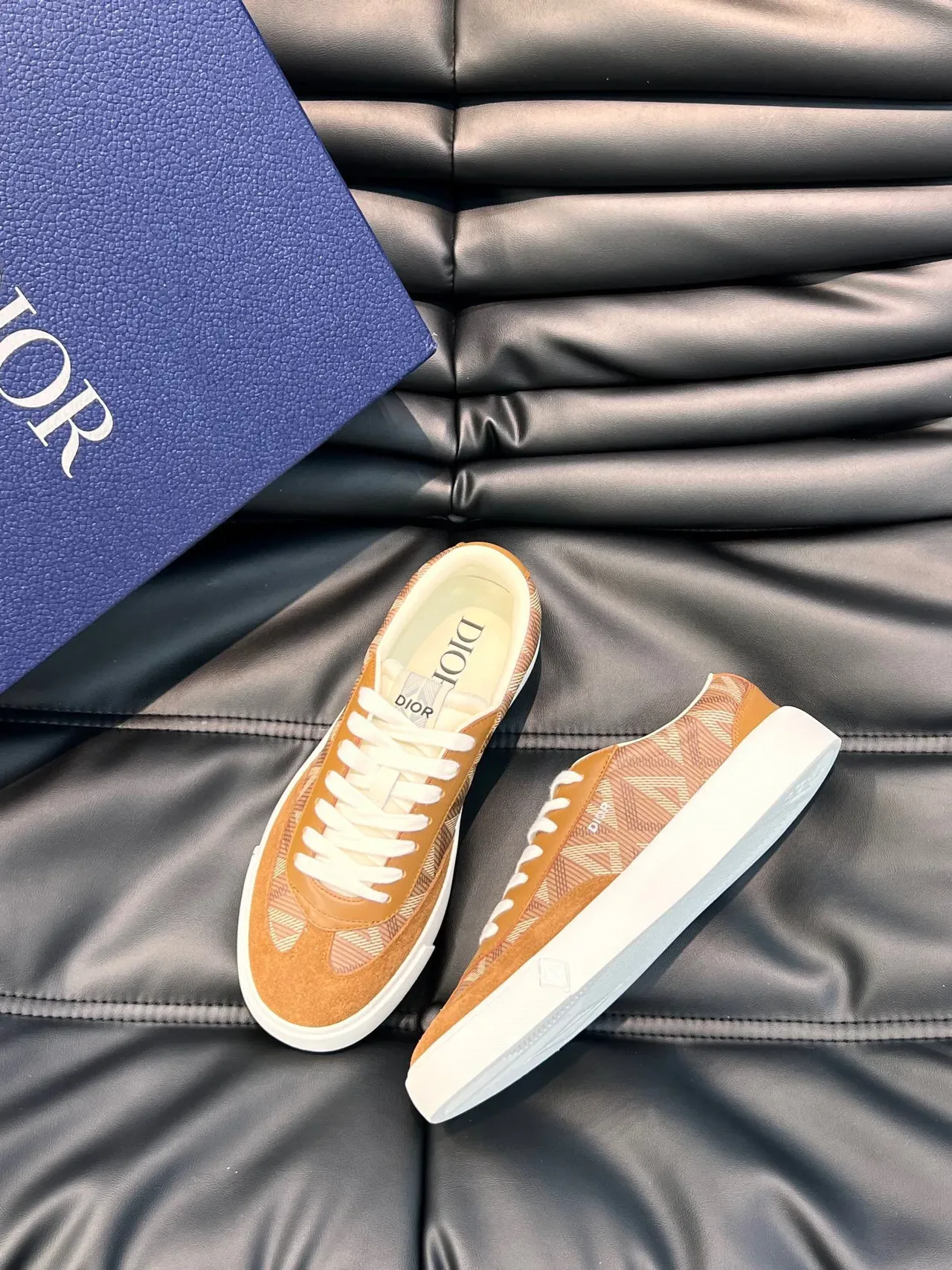 Dior Chaussures Lifestyle en Daim et Textile Imprimé Marron Beige Basse 2