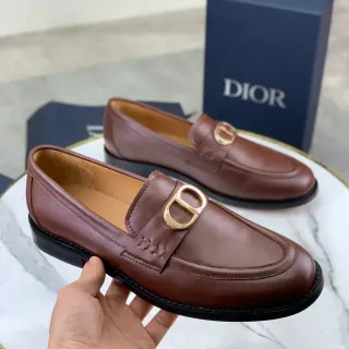 Dior भूरा गोल्ड चिकना चमड़ा D-Buckle लोफर