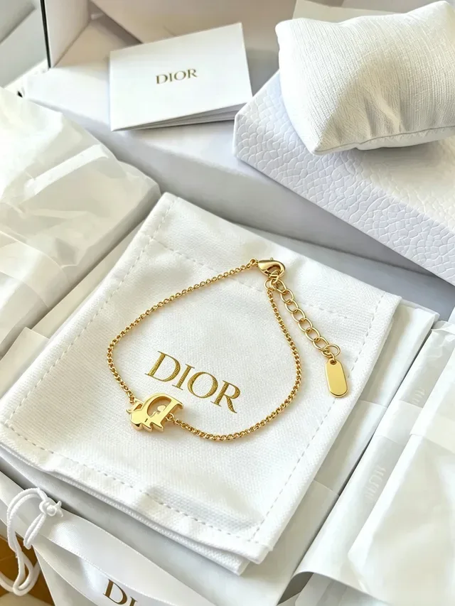 Dior Dioriviera Bracelet Chaîne dorée rose forme D charm 3