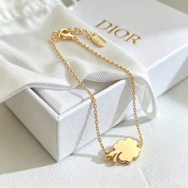 Dior Floral Enamel Charm Gold-Tone Bracelet 2